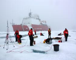 NASA ICESCAPE Mission 2010, data collecting in Chukchi Sea